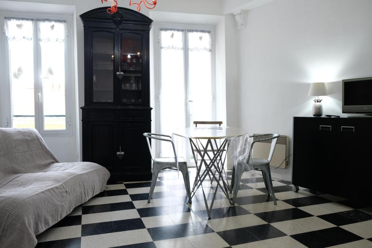 Maison Julien 3 ม็องตง ภายนอก รูปภาพ